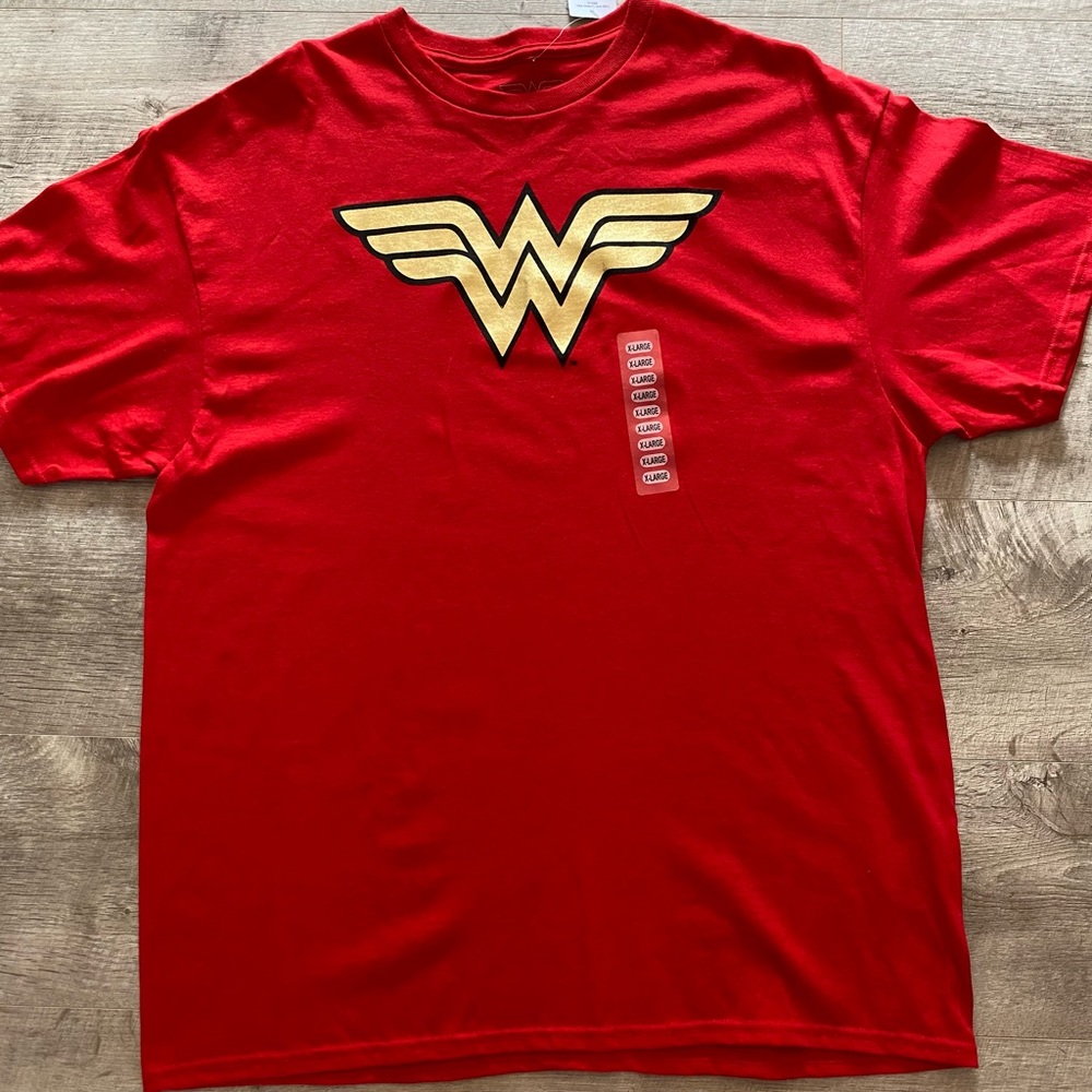 Wonder Woman DC Comics 
Woman’s size X-Large New with Tags
100% cotton - Picture 6 of 6